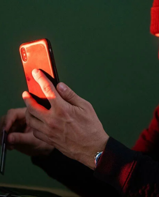 “iPhone” istifadəçilərinə xəbərdarlıq: Cihazlar bloklanır, pul tələb olunur