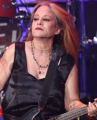 Məşhur amerikalı musiqiçi Cennifer Finç vəfat edib