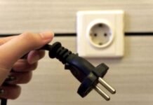 Elektrik çəngəlini belə çıxaranlara xəbərdarlıq