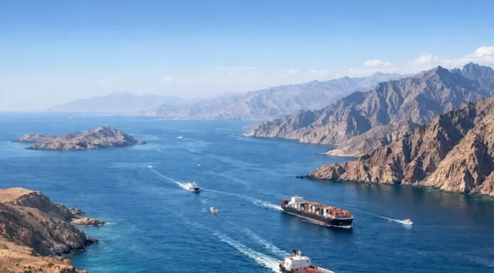 İran və Oman Hörmüz boğazı üzrə razılığa gəldilər