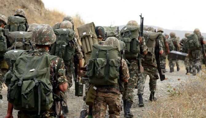 Ermənistan sərhəddə hərbçilərə niyə silah vermir? – Hərbi ekspert səbəbləri açıqladı