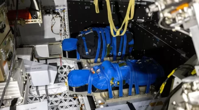 Kosmonavtları Günəş fırtınalarından qoruyacaq xüsusi jilet sınaqdan keçirildi