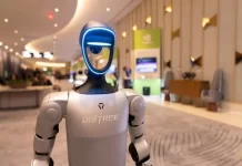 Çin “Supermen” robotunu təqdim etdi