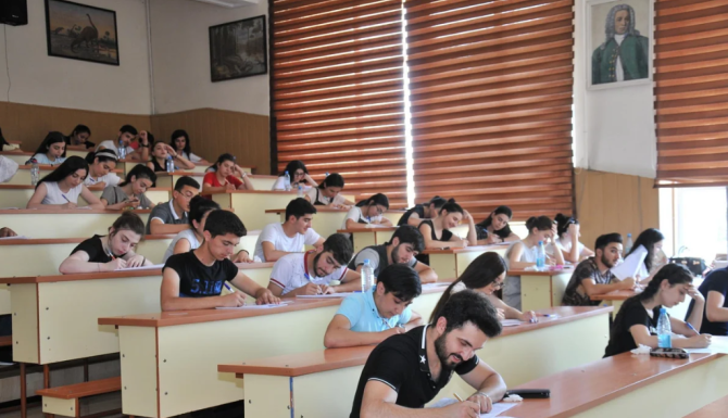 Bu il ali təhsil müəssisələrinin 13-də plan yeri 100% dolub