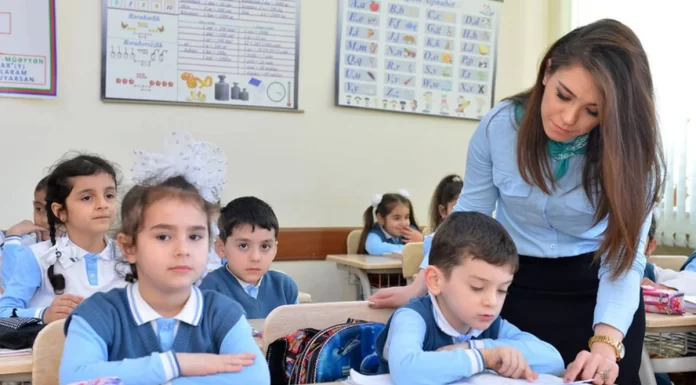 Məktəblərdə geyim formalarına dair monitorinqlər aparılacaq