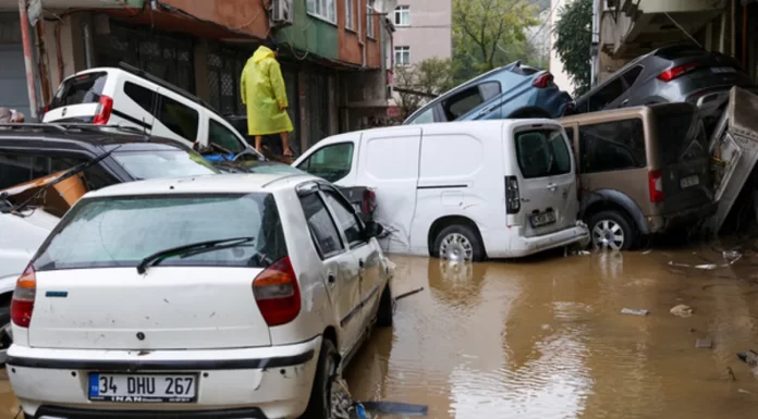 İstanbulda sel fəlakətində ölənlərin sayı artdı