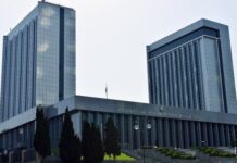 Milli Məclisin plenar iclası keçirilir